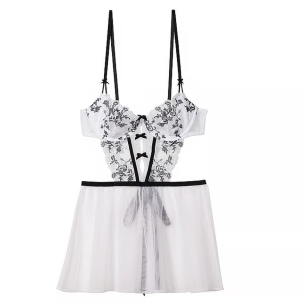 NEW Victoria’s Secret very sexy Wicked Embroidered Babydoll lingerie 4363